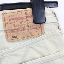 Load image into Gallery viewer, Womens LEVIS 501 Jeans Beige | W26 L32