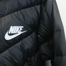 Load image into Gallery viewer, NIKE Down Puffer Jacket Black | Small