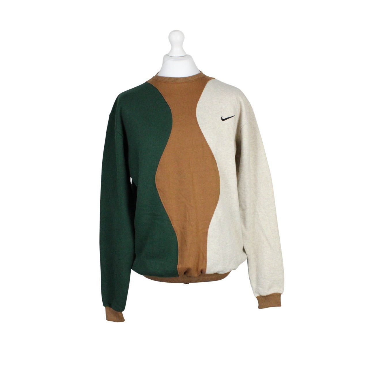 new vintage nike sweatshirt