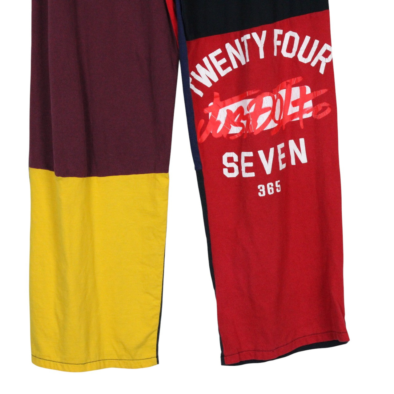 NIKE Reworked Joggers | S/M