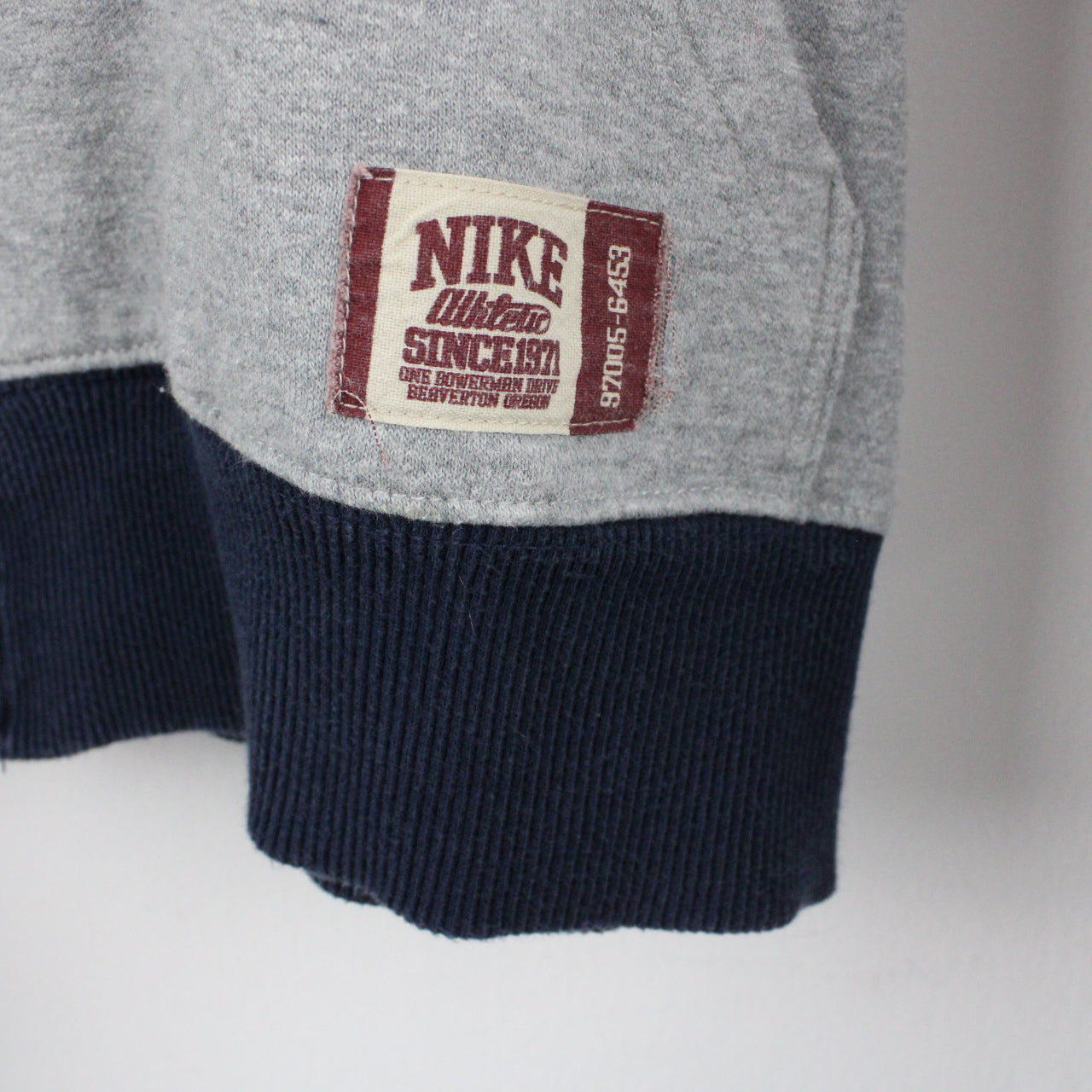 NIKE Zip Sweatshirt Grey | Large
