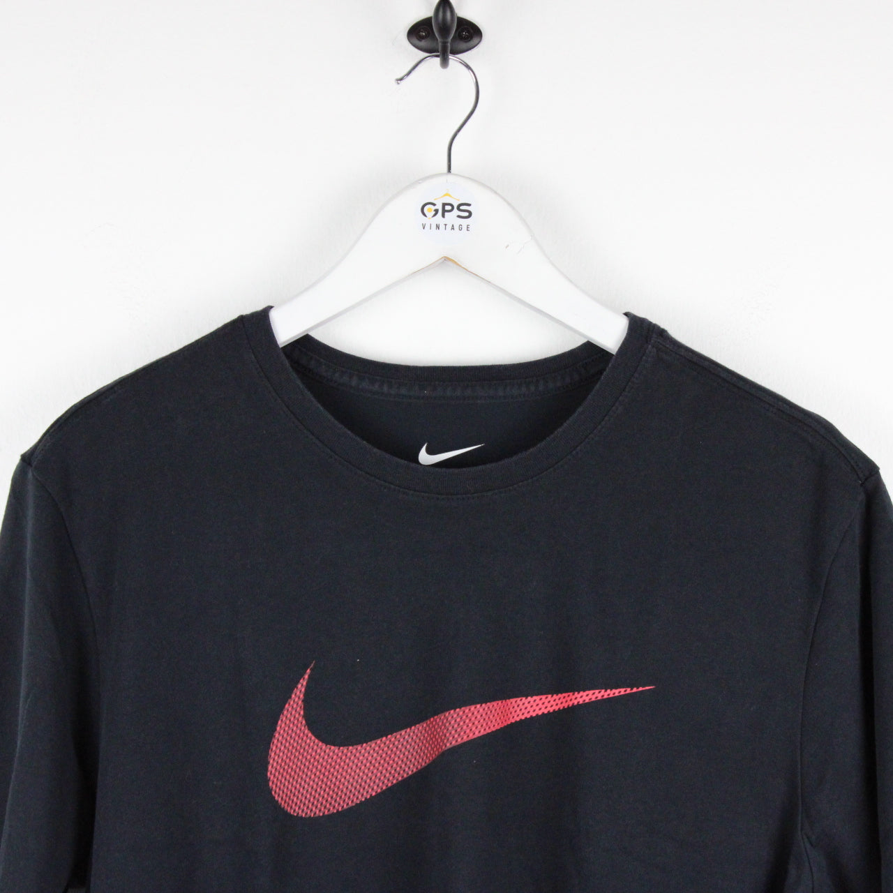 NIKE T-Shirt Black | Medium