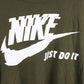 NIKE T-Shirt Green | Large