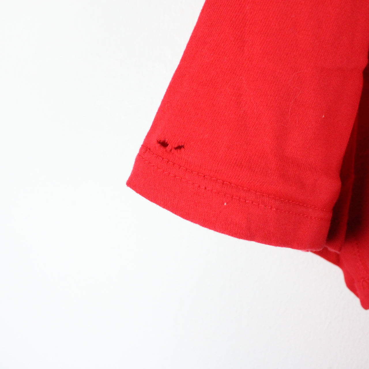NIKE Air T-Shirt Red | Medium