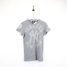 Load image into Gallery viewer, MLB MAJESTIC New York YANKEES T-Shirt Grey | XS
