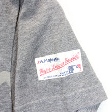 Load image into Gallery viewer, MLB MAJESTIC New York YANKEES T-Shirt Grey | XS
