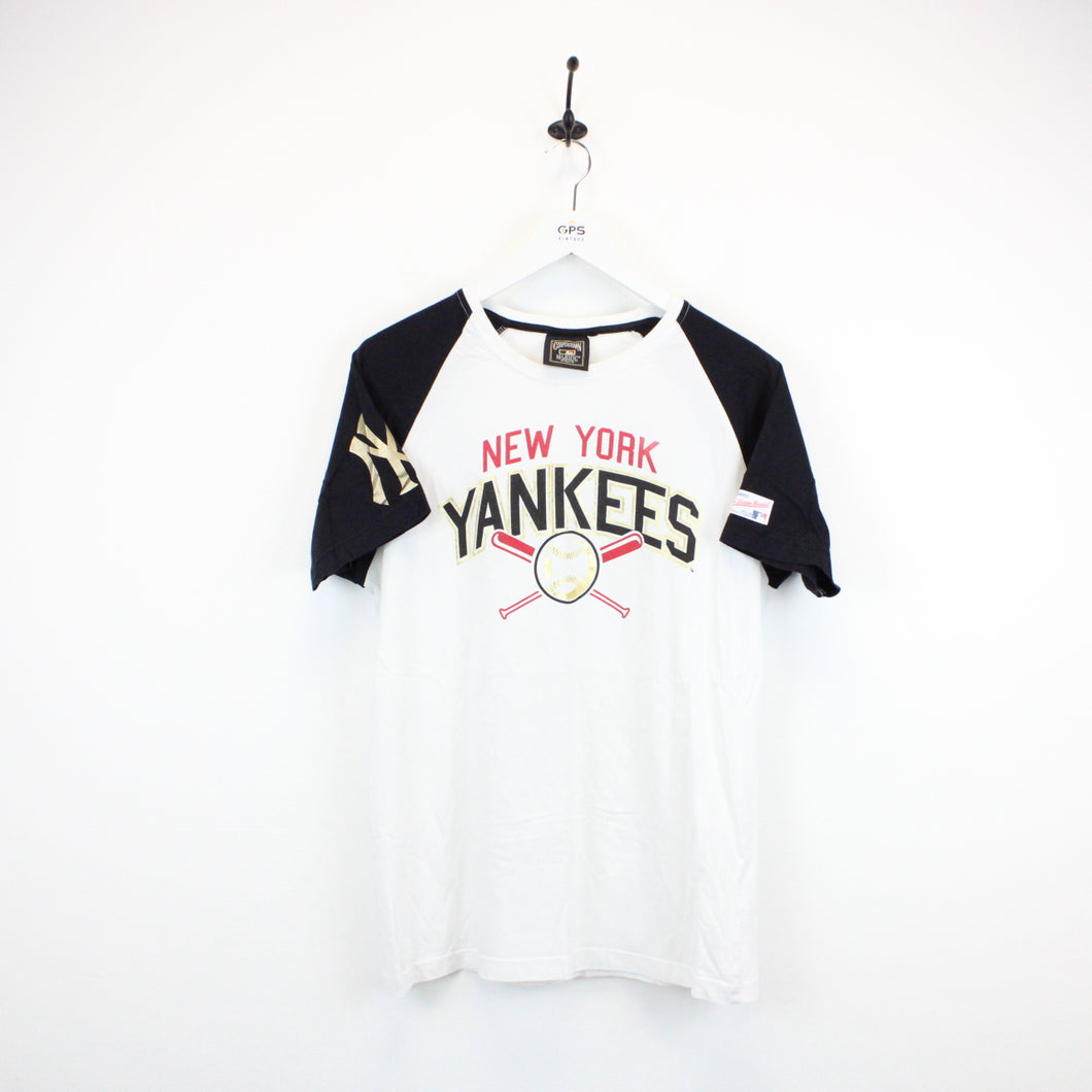 Womens MAJESTIC New York YANKEES T-Shirt White | Medium