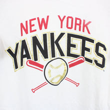 Load image into Gallery viewer, Womens MAJESTIC New York YANKEES T-Shirt White | Medium
