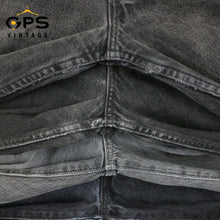Load image into Gallery viewer, LEVIS 501 Jeans Grade A | Black Grey
