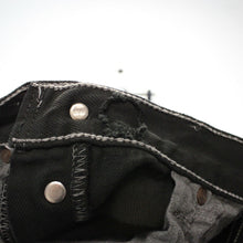 Load image into Gallery viewer, Womens LEVIS 501 Jeans Black | W28 L32
