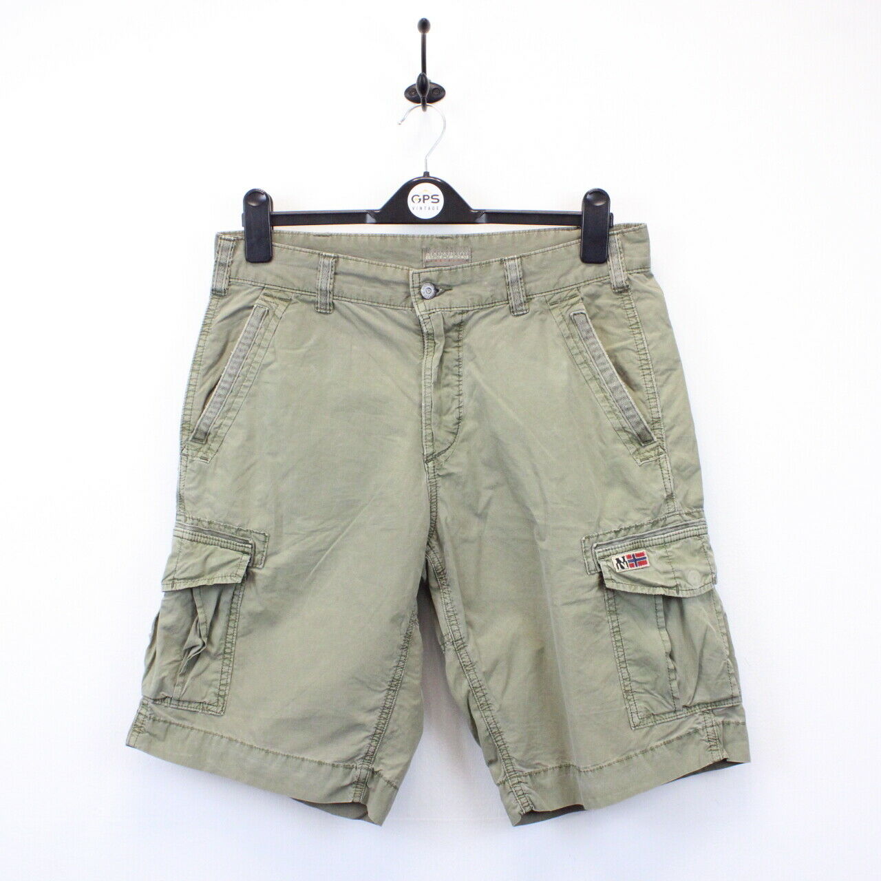 NAPAPIJRI Shorts Green | Medium