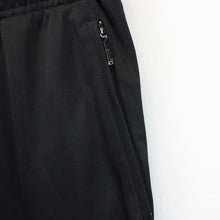 Load image into Gallery viewer, UMBRO 90s Joggers Black | Medium
