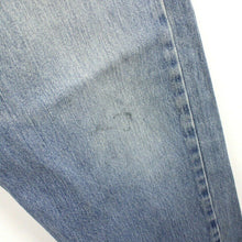 Load image into Gallery viewer, LEVIS 505 Jeans Light Blue | W36 L30
