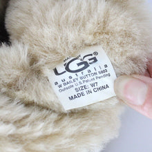 Load image into Gallery viewer, Womens UGG Boots Bailey Button Tan | UK 5
