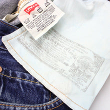 Load image into Gallery viewer, Womens LEVIS 501 Jeans Dark Blue | W29 L32
