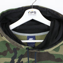 Load image into Gallery viewer, NIKE 00s Hoodie Green | Large

