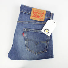 Load image into Gallery viewer, LEVIS 511 Jeans Mid Blue | W30 L32

