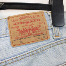 Load image into Gallery viewer, LEVIS 501 Jeans Light Blue | W31 L32

