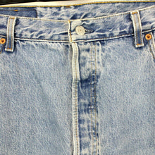Load image into Gallery viewer, Vintage 90s LEVIS 501 Jeans Blue | W40 L32
