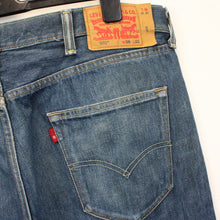 Load image into Gallery viewer, LEVIS 501 Jeans Mid Blue | W38 L32
