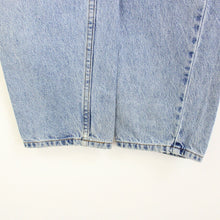 Load image into Gallery viewer, LEVIS 550 Jeans Light Blue | W34 L32
