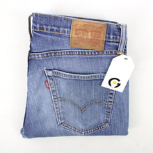 Load image into Gallery viewer, Mens LEVIS 511 Jeans Mid Blue | W33 L32
