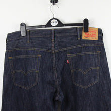 Load image into Gallery viewer, LEVIS 569 Jeans Dark Blue | W40 L32
