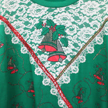Load image into Gallery viewer, Womens 90s Christmas Sweatshirt Green | XXL
