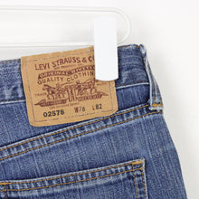 Load image into Gallery viewer, Mens LEVIS Jeans Mid Blue | W30 L30
