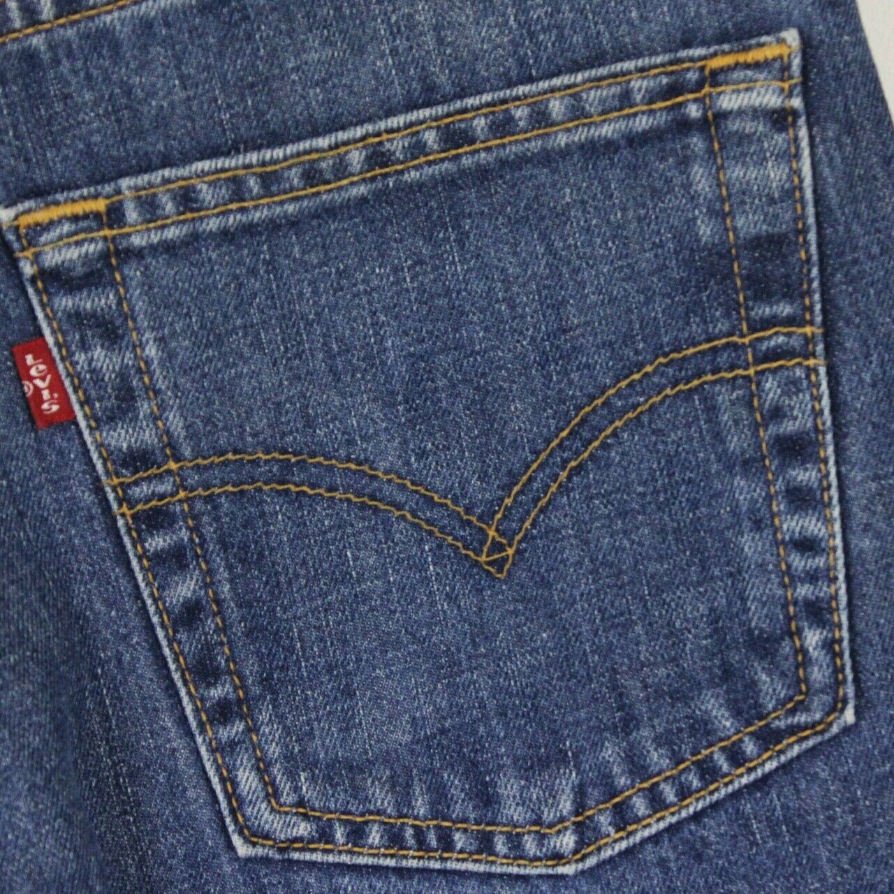 Mens LEVIS 590 Jeans Mid Blue | W32 L32
