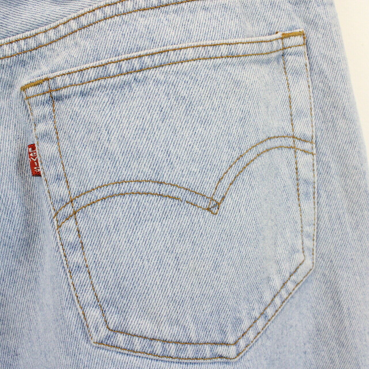 Levis 501 deals chiari