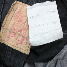 Load image into Gallery viewer, LEVIS 501 Jeans Black | W32 L32
