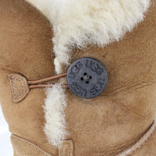 Load image into Gallery viewer, Womens UGG Boots Bailey Button Tan | UK 5

