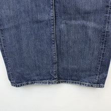 Load image into Gallery viewer, LEVIS 501 Jeans Mid Blue | W33 L32
