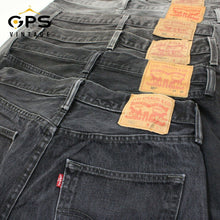 Load image into Gallery viewer, LEVIS 501 Jeans Grade A | Black Grey
