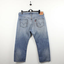 Load image into Gallery viewer, LEVIS 569 Jeans Mid Blue | W38 L28

