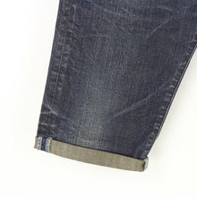 Load image into Gallery viewer, Mens LEVIS 501 Shorts Dark Blue | W33
