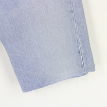 Load image into Gallery viewer, Mens LEVIS 501 Shorts Light Blue | W31
