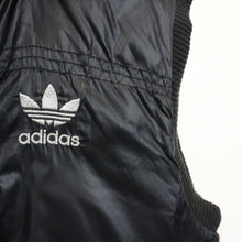 Load image into Gallery viewer, ADIDAS ORIGINALS Chile 62 Gilet Black | Small
