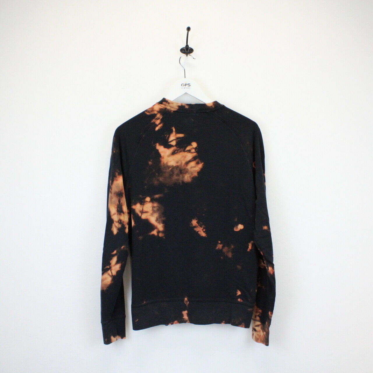 NIKE Sweatshirt Black | Medium