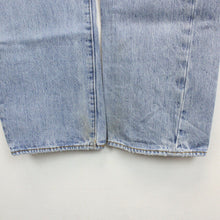 Load image into Gallery viewer, LEVIS 501 Jeans Light Blue | W34 L32

