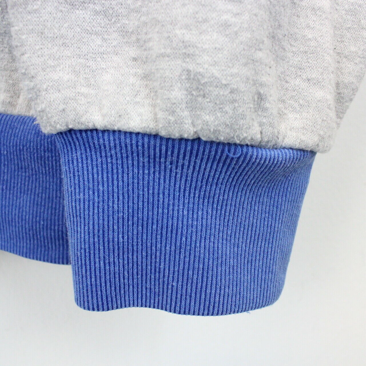 ADIDAS 90s Sweatshirt Grey | Small