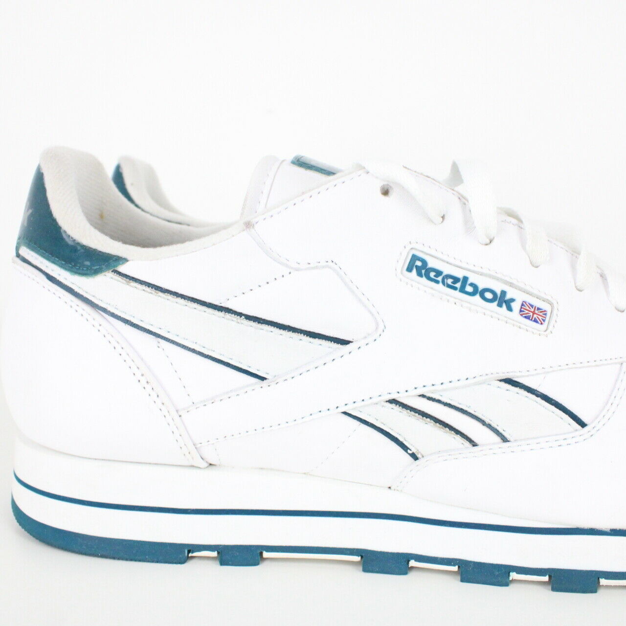 Reebok classic etched trainers Clearance