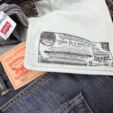Load image into Gallery viewer, LEVIS 501 Jeans Dark Blue | W38 L32
