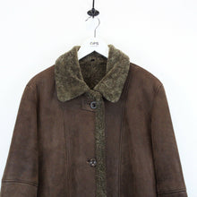 Load image into Gallery viewer, Womens 90s Shearling Coat Brown | Large
