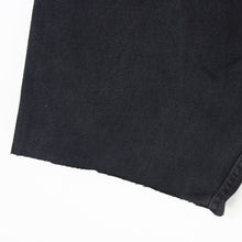 Load image into Gallery viewer, Mens LEVIS 505 Shorts Black | W38
