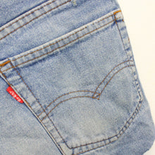 Load image into Gallery viewer, Womens LEVIS 501 Shorts Light Blue | W30
