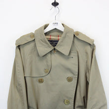 Load image into Gallery viewer, Womens BURBERRYS 90s Trench Coat Beige | Medium
