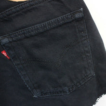 Load image into Gallery viewer, Womens LEVIS 501 Shorts Black | W30
