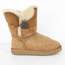 Load image into Gallery viewer, Womens UGG Boots Bailey Button Tan | UK 5
